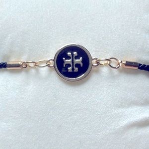 NWOT Tory Burch logo Pendant Bracelet